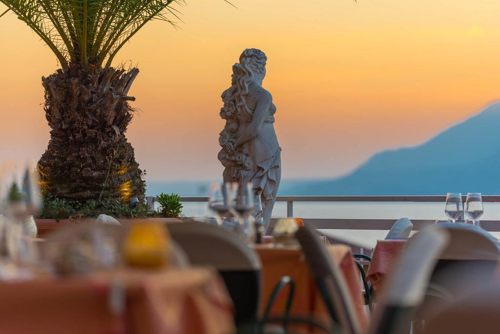 Hotel Eden Бренцоне-суль-Гарда Екстер'єр фото